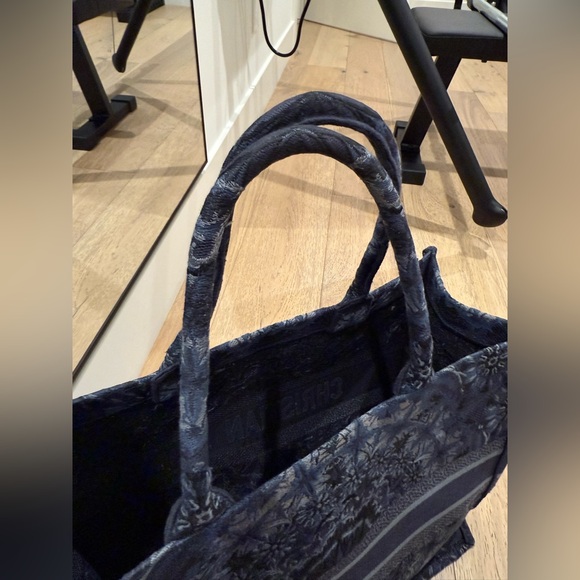 Dior Large Book Tote - Picture 5 of 7